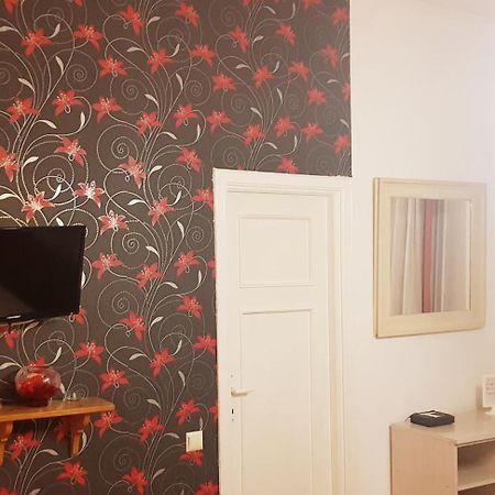 Hospitality Centrum - Nicolae Iorga Boekarest Kamer foto